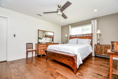 Tiny photo for 922 Chantilly Lane S, Houston, TX 77018 (MLS # 10143067)