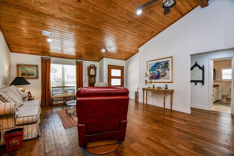 Tiny photo for 922 Chantilly Lane S, Houston, TX 77018 (MLS # 10143067)