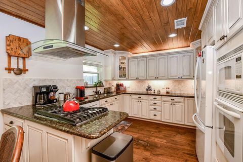 Tiny photo for 922 Chantilly Lane S, Houston, TX 77018 (MLS # 10143067)