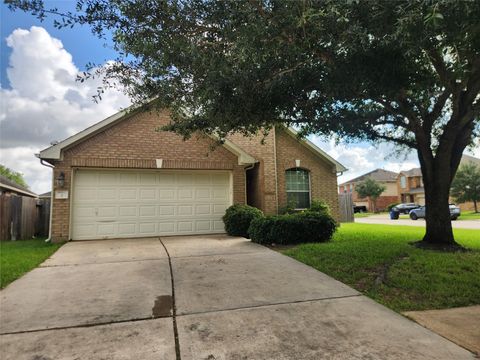 Photo of 2 Signal Hill Drive, Manvel, TX 77578 (MLS # 41715872)
