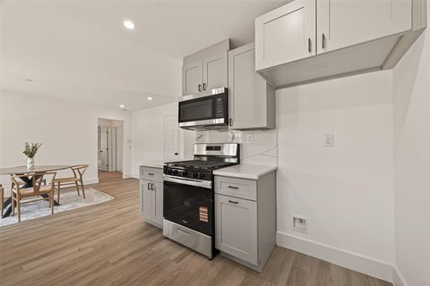 Tiny photo for 608 Lloyd Lane, Baytown, TX 77521 (MLS # 42111194)