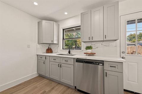 Tiny photo for 608 Lloyd Lane, Baytown, TX 77521 (MLS # 42111194)