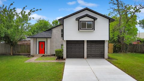 Photo of 7539 Maczali Drive, Houston, TX 77489 (MLS # 23371587)