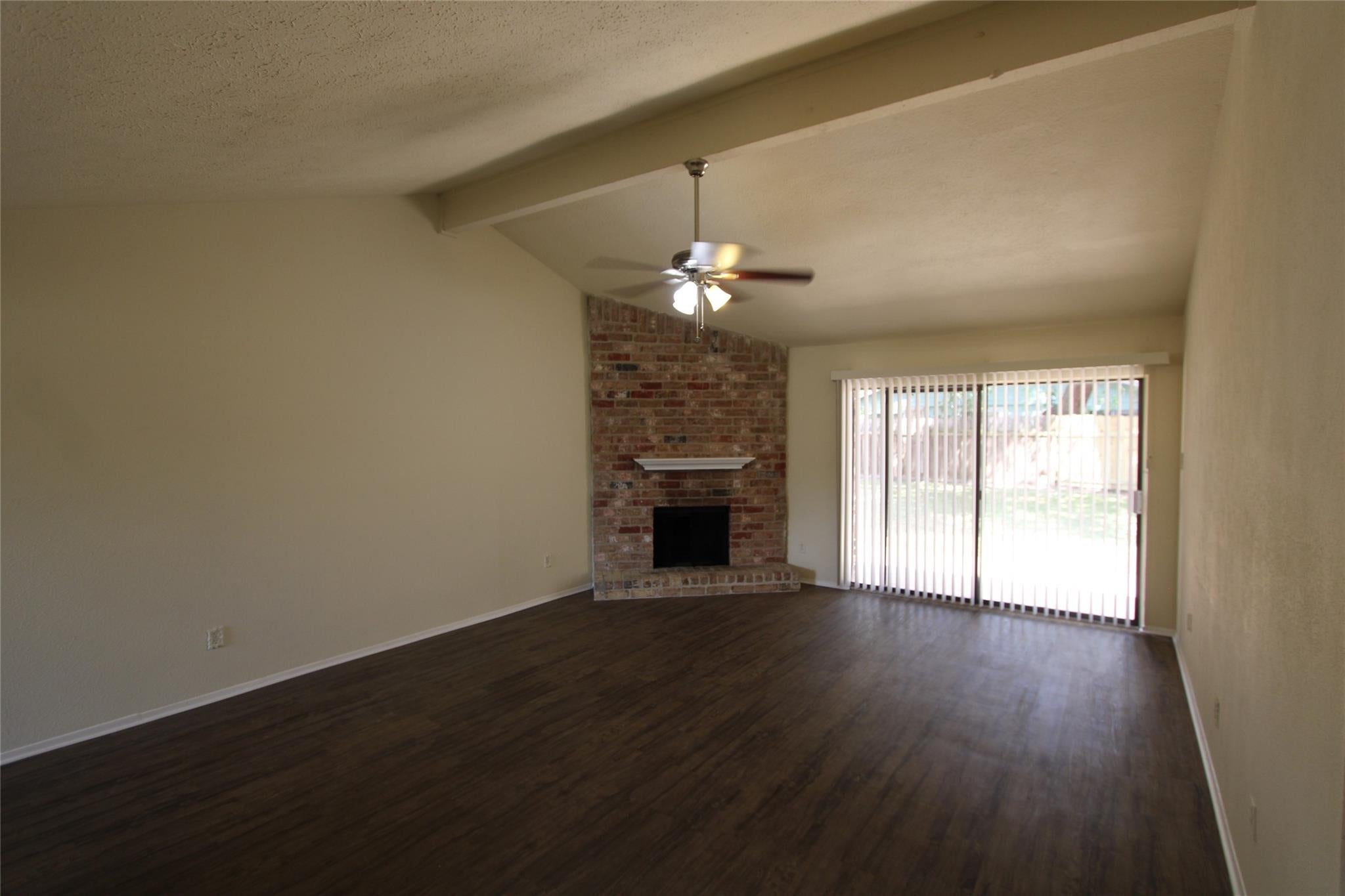 22714 Braken Carter Lane