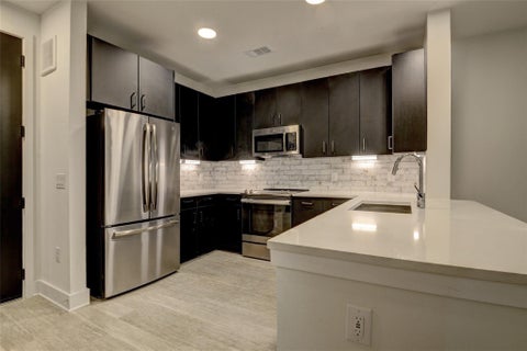 Apartment For Rent - 6400 Washington Street Avenue #709<br/> Houston, TX 77007