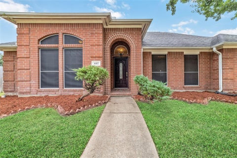 Photo of 4602 Western Branch Court, Houston, TX 77066 (MLS # 47560240)