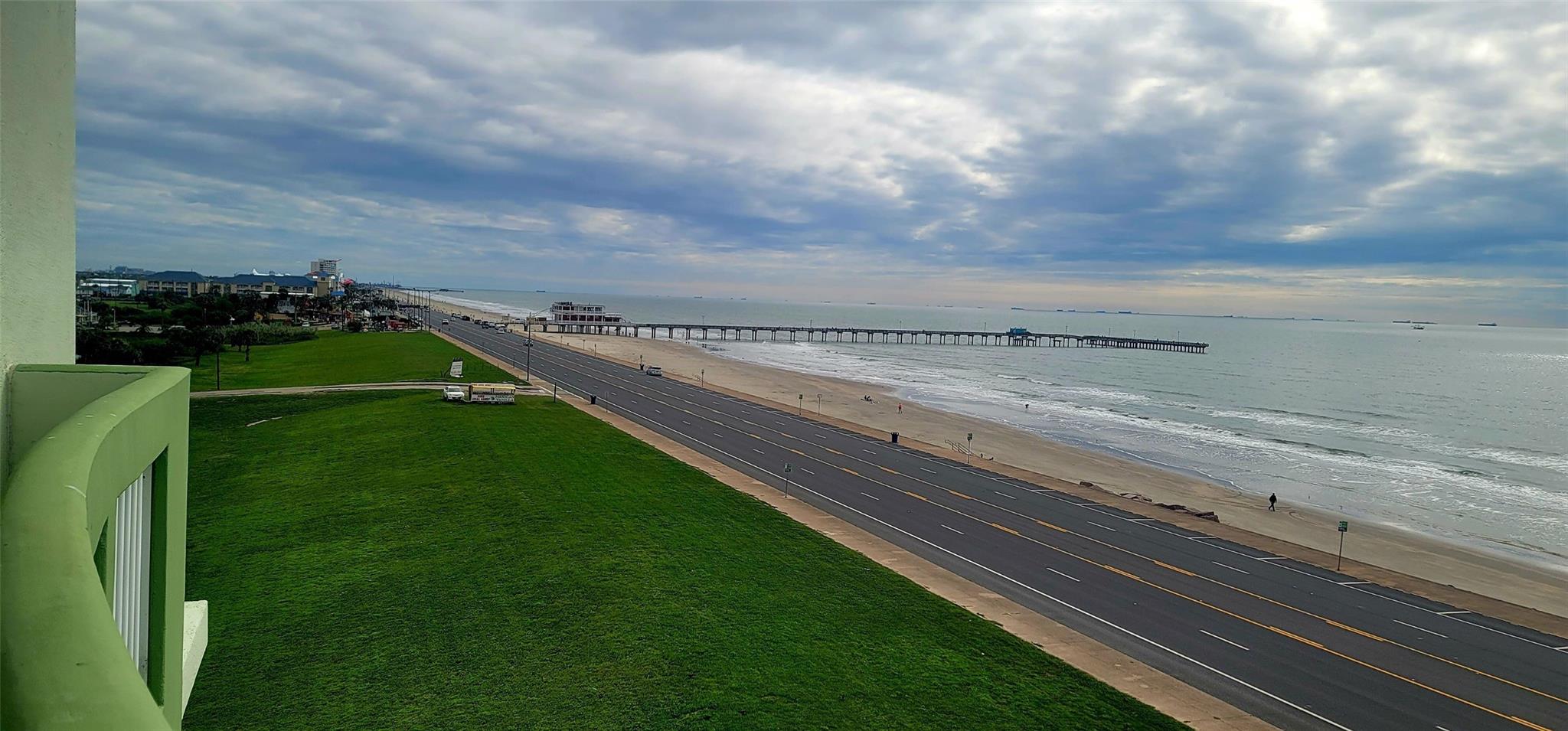 9420 Seawall Boulevard 601