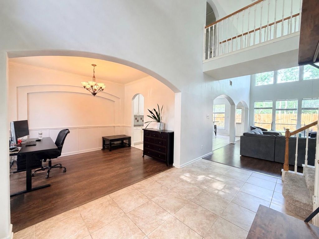 Photo of 1031 Norfolk Drive, Pearland, TX 77584 (MLS # 87014308)