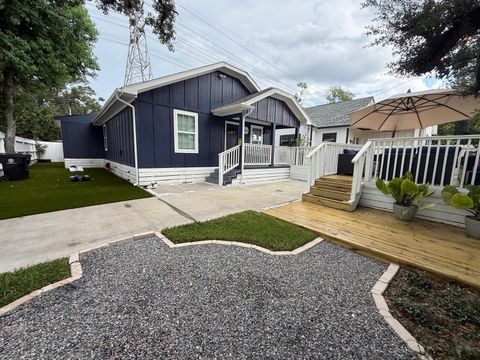 1602 Luzon Street Houston TX 77009
