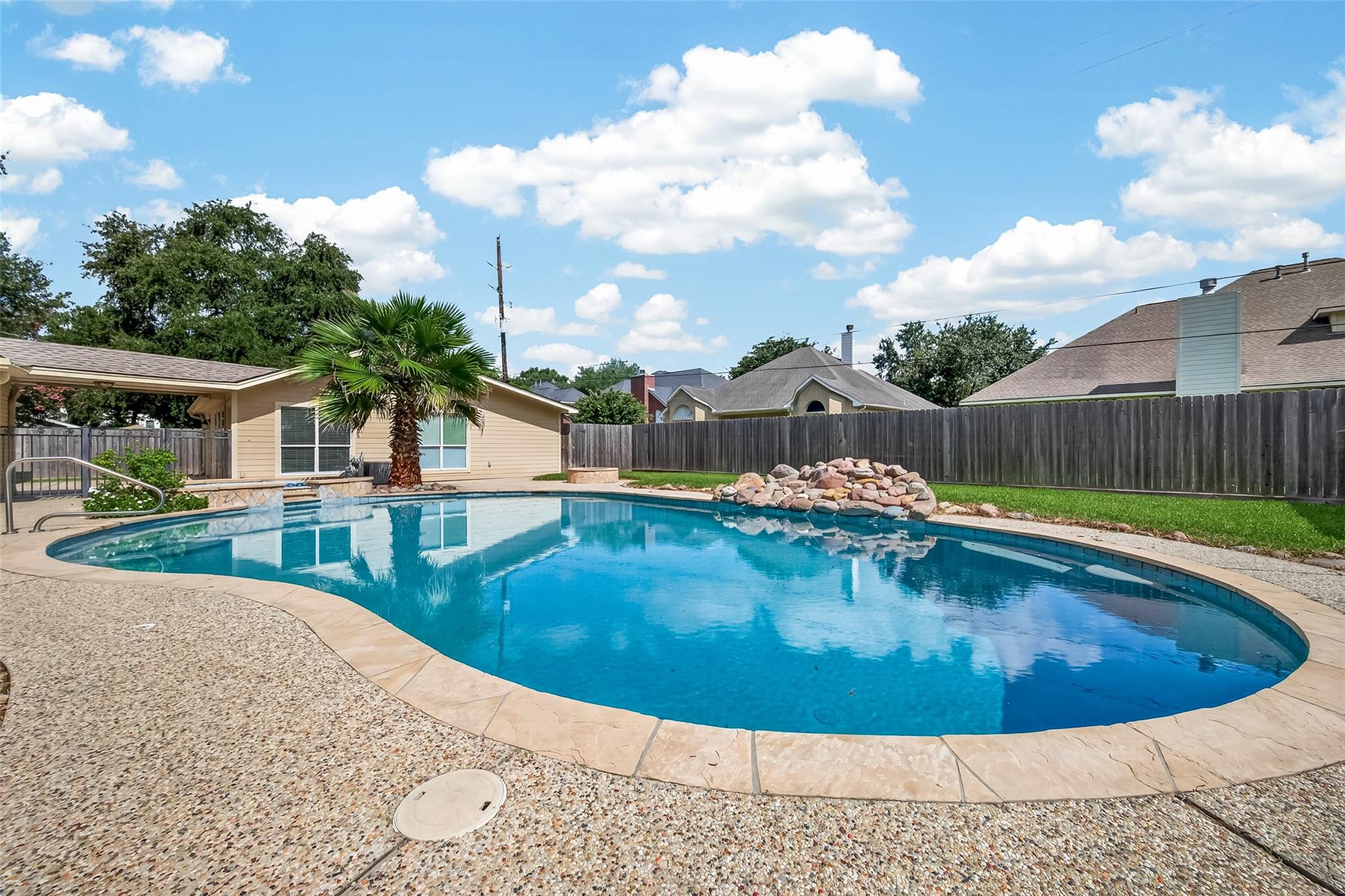 5026 Mockingbird Lane