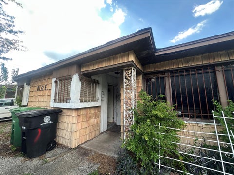 Photo of 8105 Howard Drive, Houston, TX 77017 (MLS # 76091838)