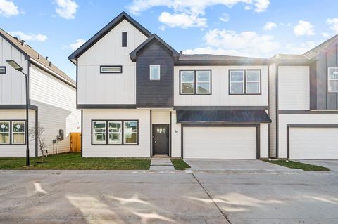 Photo of 6702 Metro Blvd #16, Houston, TX 77083 (MLS # 60450013)