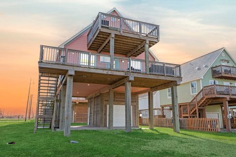 Photo of 203 Sandpebble Place, Surfside Beach, TX 77541 (MLS # 11244850)