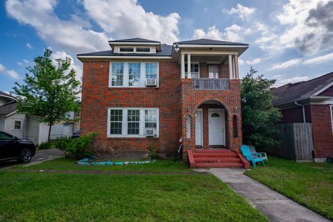 Photo of 2206 Isabella Street, Houston, TX 77004 (MLS # 87207794)