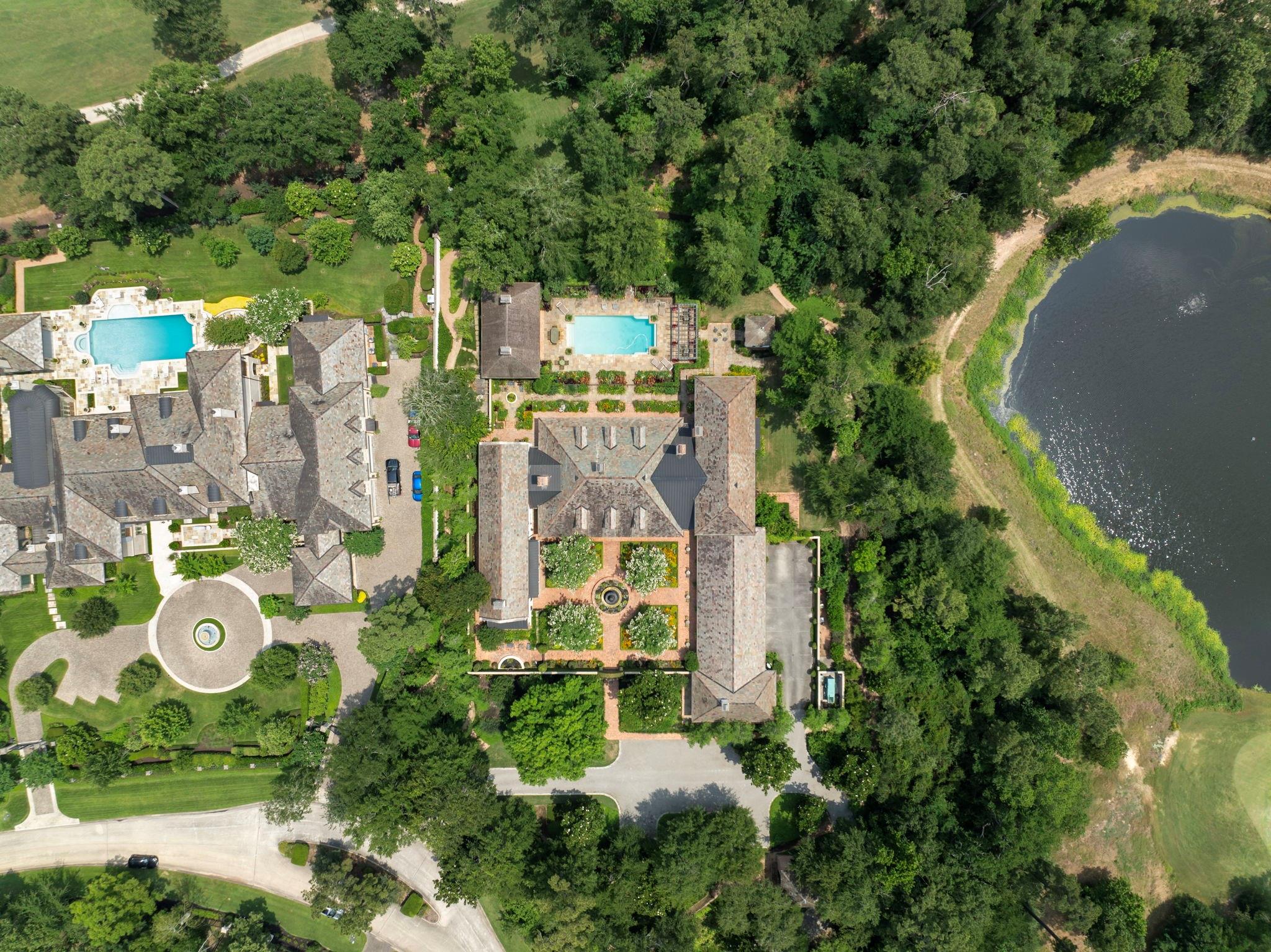 2 Grand Colonial Drive