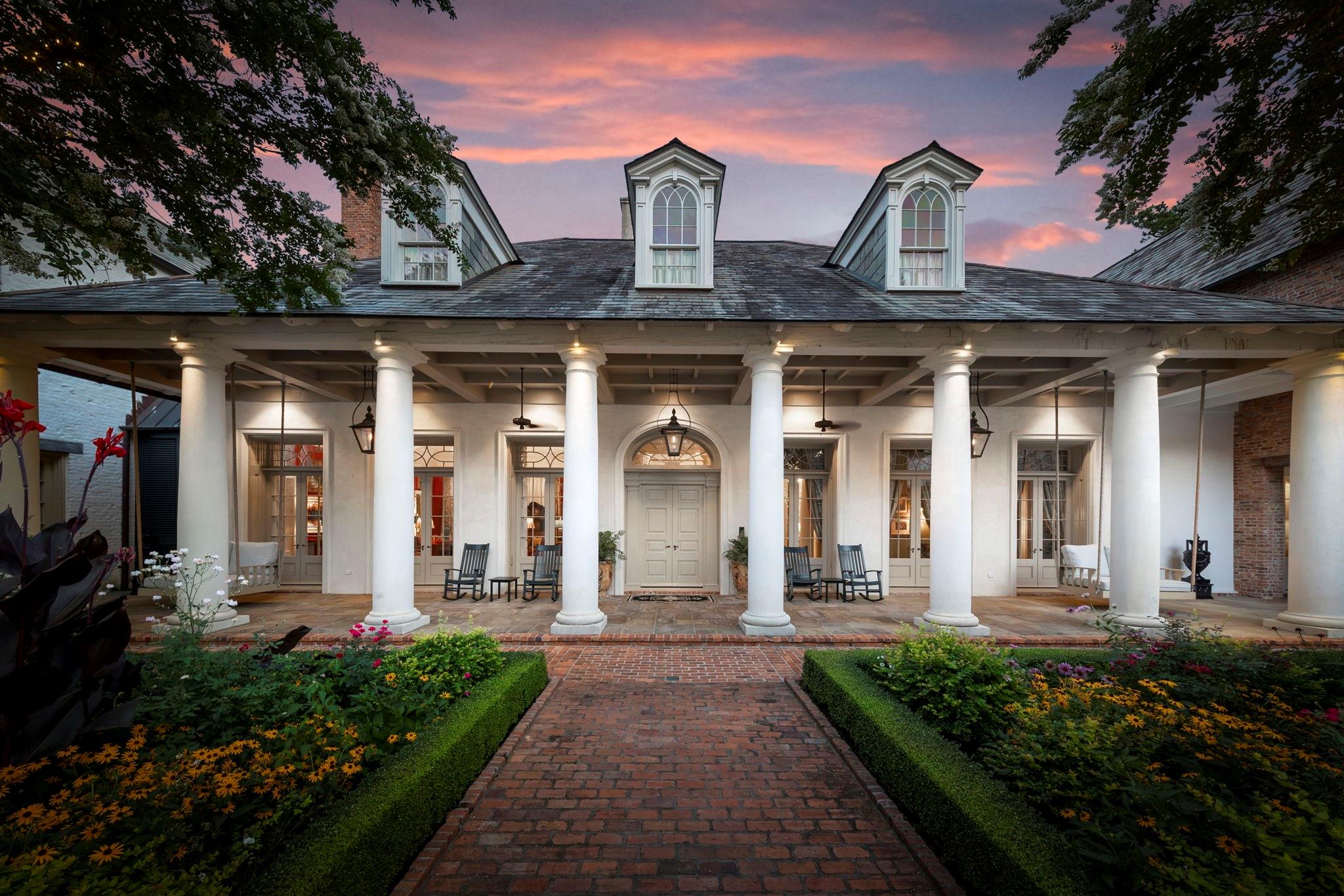 2 Grand Colonial Drive