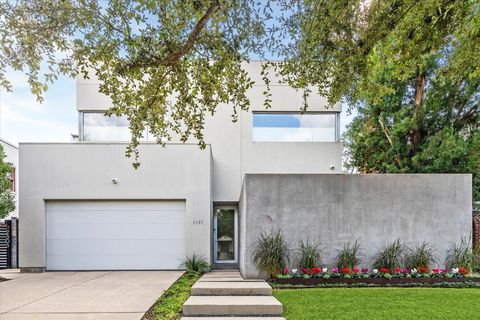 Photo of 2307 Wroxton Road, Houston, TX 77005 (MLS # 14748567)