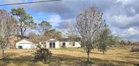 Photo of 2025 Shanks Rd Rd, Angleton, TX 77515 (MLS # 7037063)