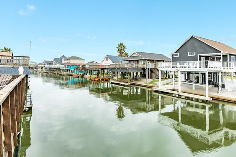 Tiny photo for 22814 Vida Street, Galveston, TX 77554 (MLS # 12121397)