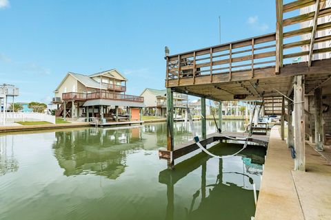 Tiny photo for 22814 Vida Street, Galveston, TX 77554 (MLS # 12121397)