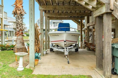 Tiny photo for 22814 Vida Street, Galveston, TX 77554 (MLS # 12121397)