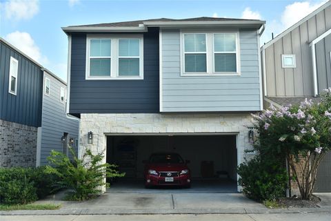 Photo of 9907 Smokehouse Silo Lane, Houston, TX 77080 (MLS # 35645699)