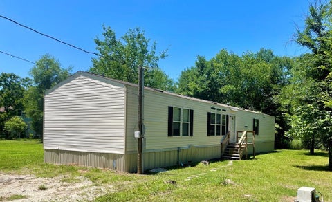 Photo of 1046 Berry Road, Lufkin, TX 75904 (MLS # 87197871)
