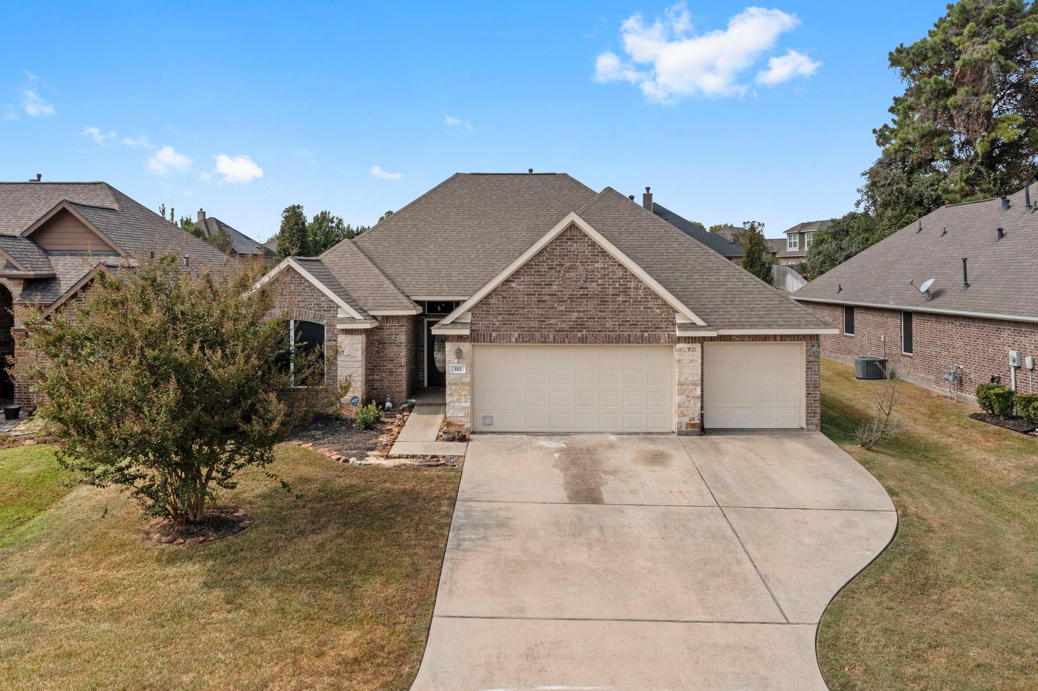 112 Racetrack Lane