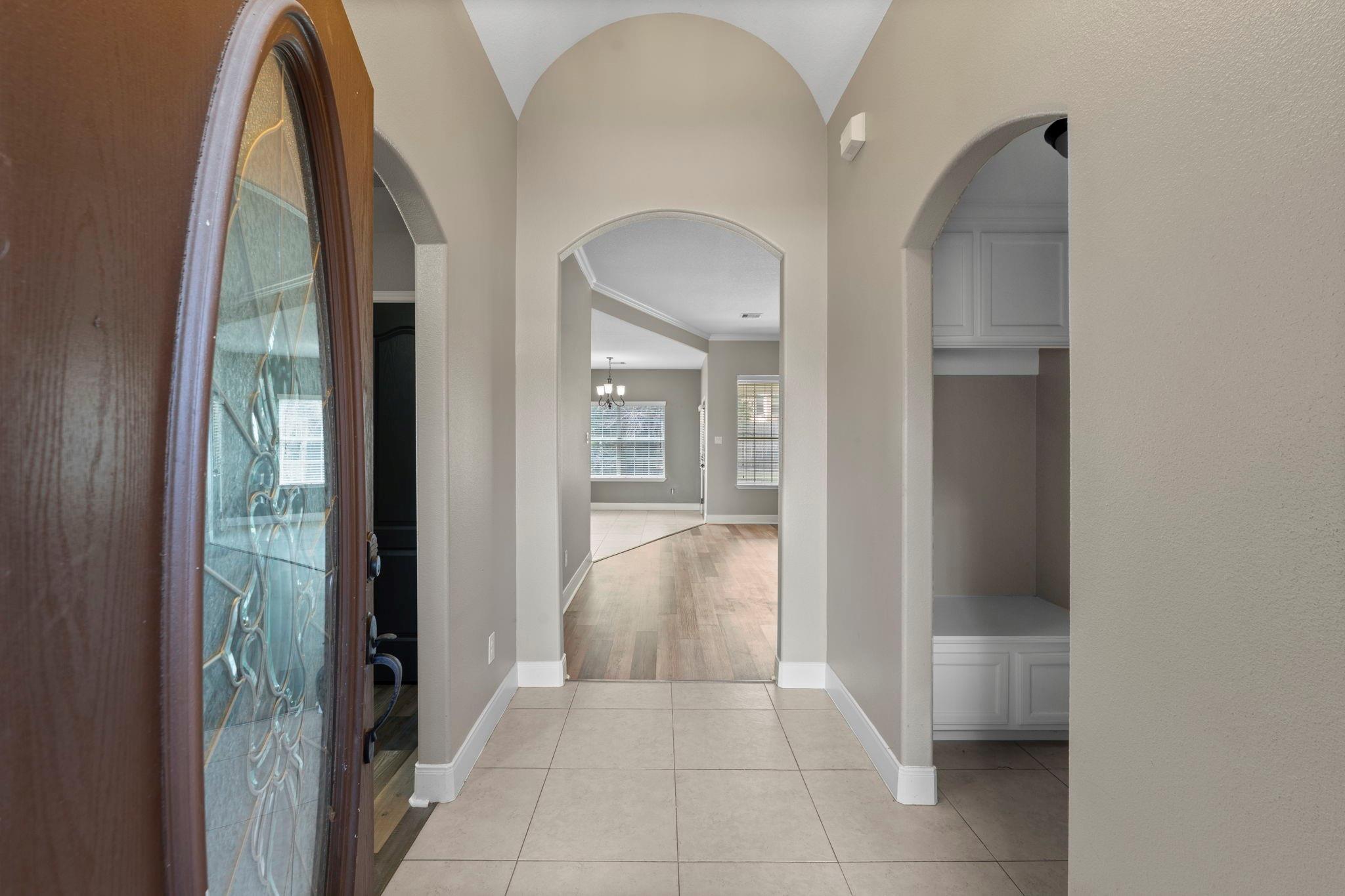 112 Racetrack Lane