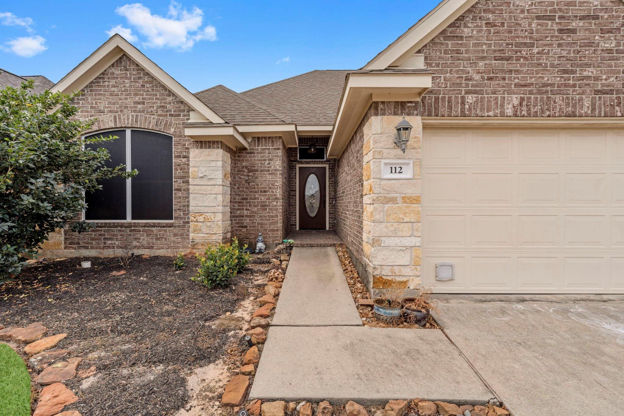 112 Racetrack Lane