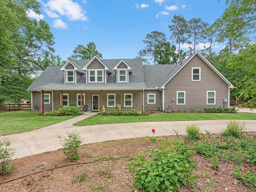 Photo of 210 Creekside Drive, Magnolia, TX 77354 (MLS # 55937067)