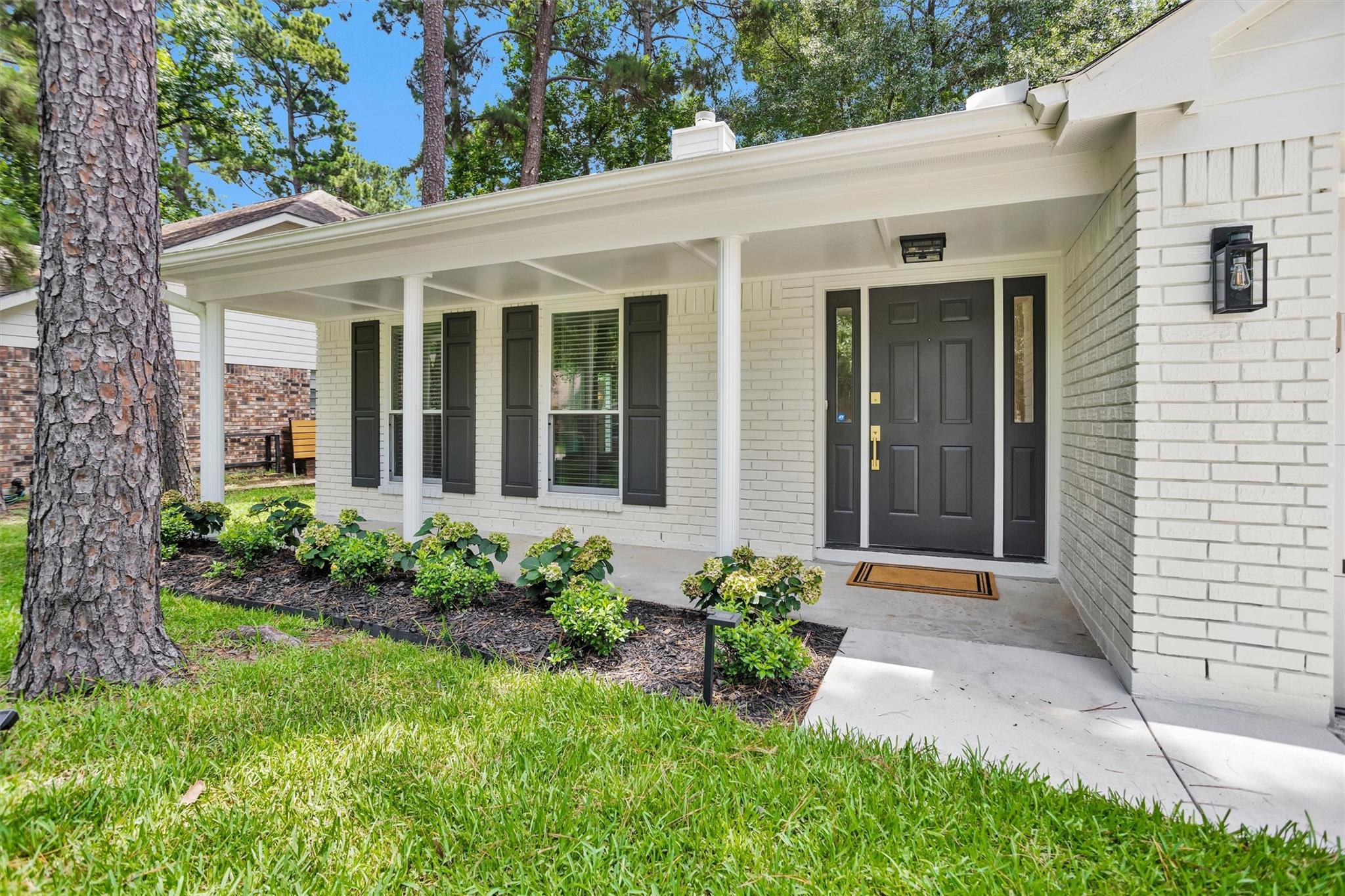 147 E Pathfinders Circle