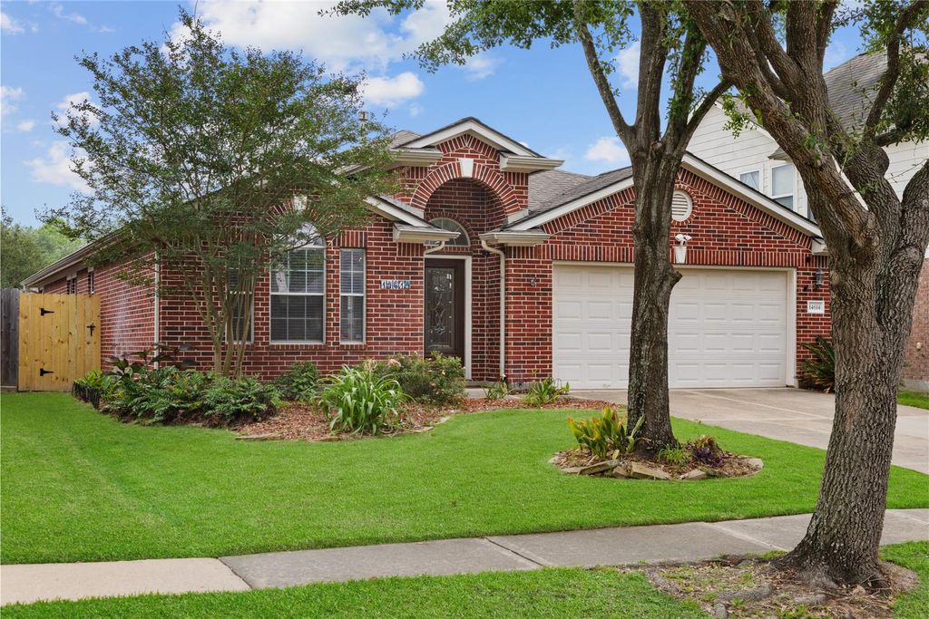 Photo of 14614 Mills Park Lane, Cypress, TX 77429 (MLS # 79953884)