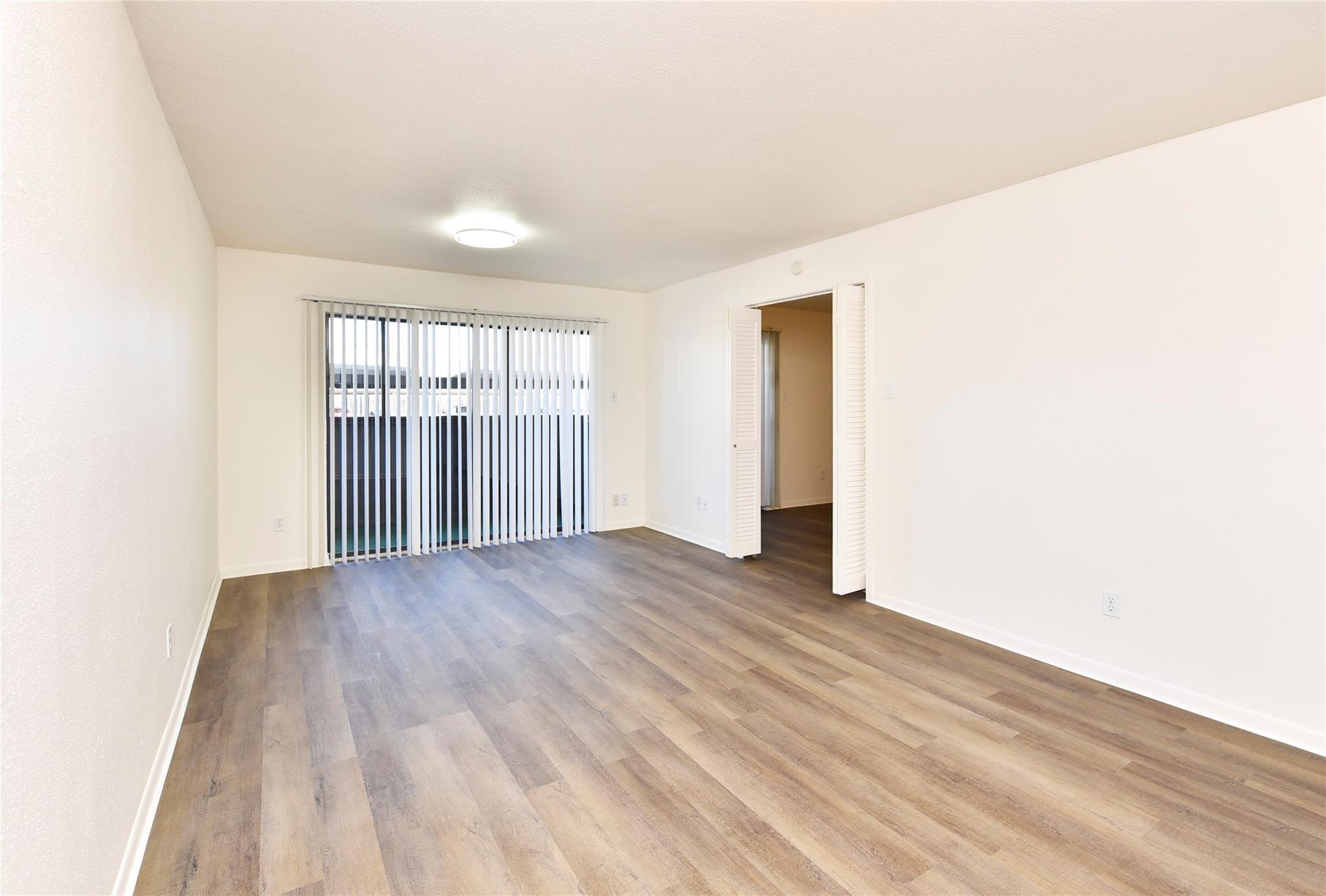 3035 Walnut Bend Lane 15