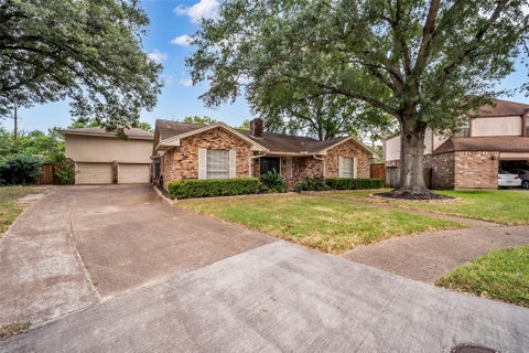 Photo of 8043 Zimmermann Drive, Houston, TX 77088 (MLS # 34414769)