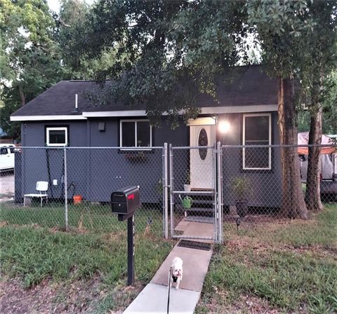 Photo of 4802 Ward Street, Houston, TX 77021 (MLS # 19105545)