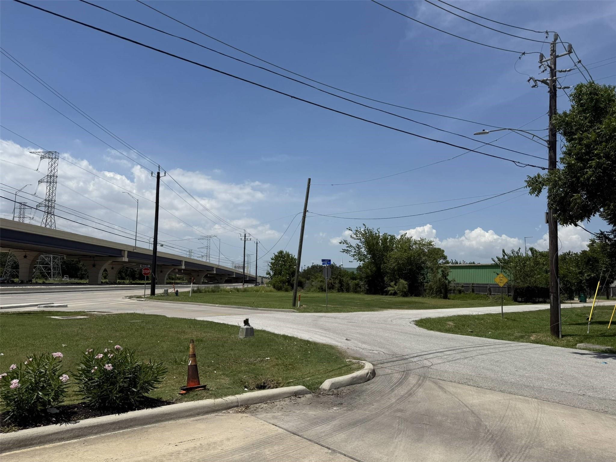 1400 Bayport Boulevard