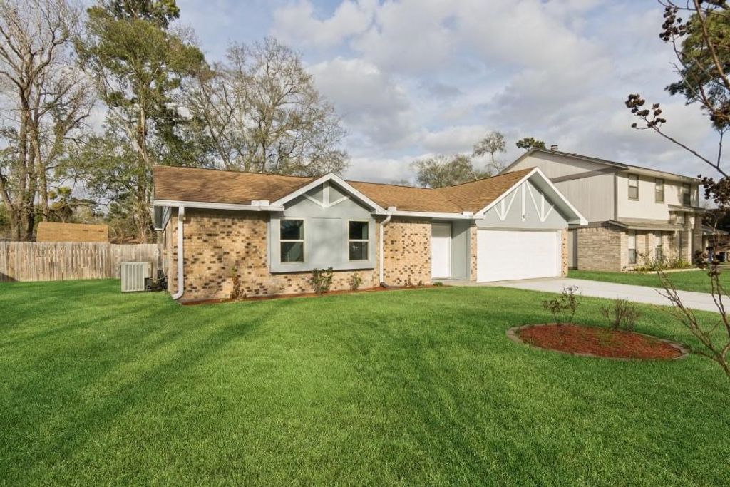 Photo of 17602 Possums Run Drive, Humble, TX 77396 (MLS # 65985341)