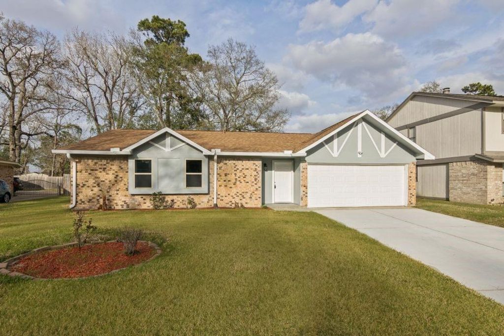 Photo of 17602 Possums Run Drive, Humble, TX 77396 (MLS # 65985341)