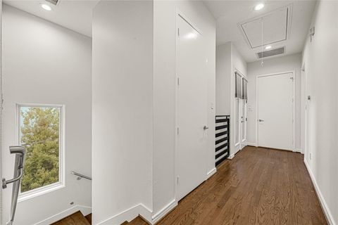 Tiny photo for 707 W Clay St, Houston, TX 77019 (MLS # 75321581)