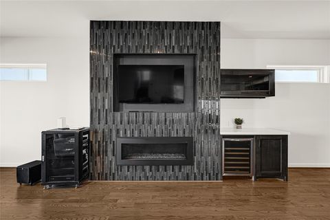 Tiny photo for 707 W Clay St, Houston, TX 77019 (MLS # 75321581)