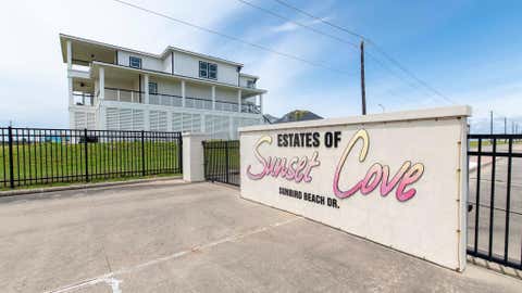 Vacant Land For Sale - 21306 Scissor Tail Lane<br/> Galveston, TX 77554