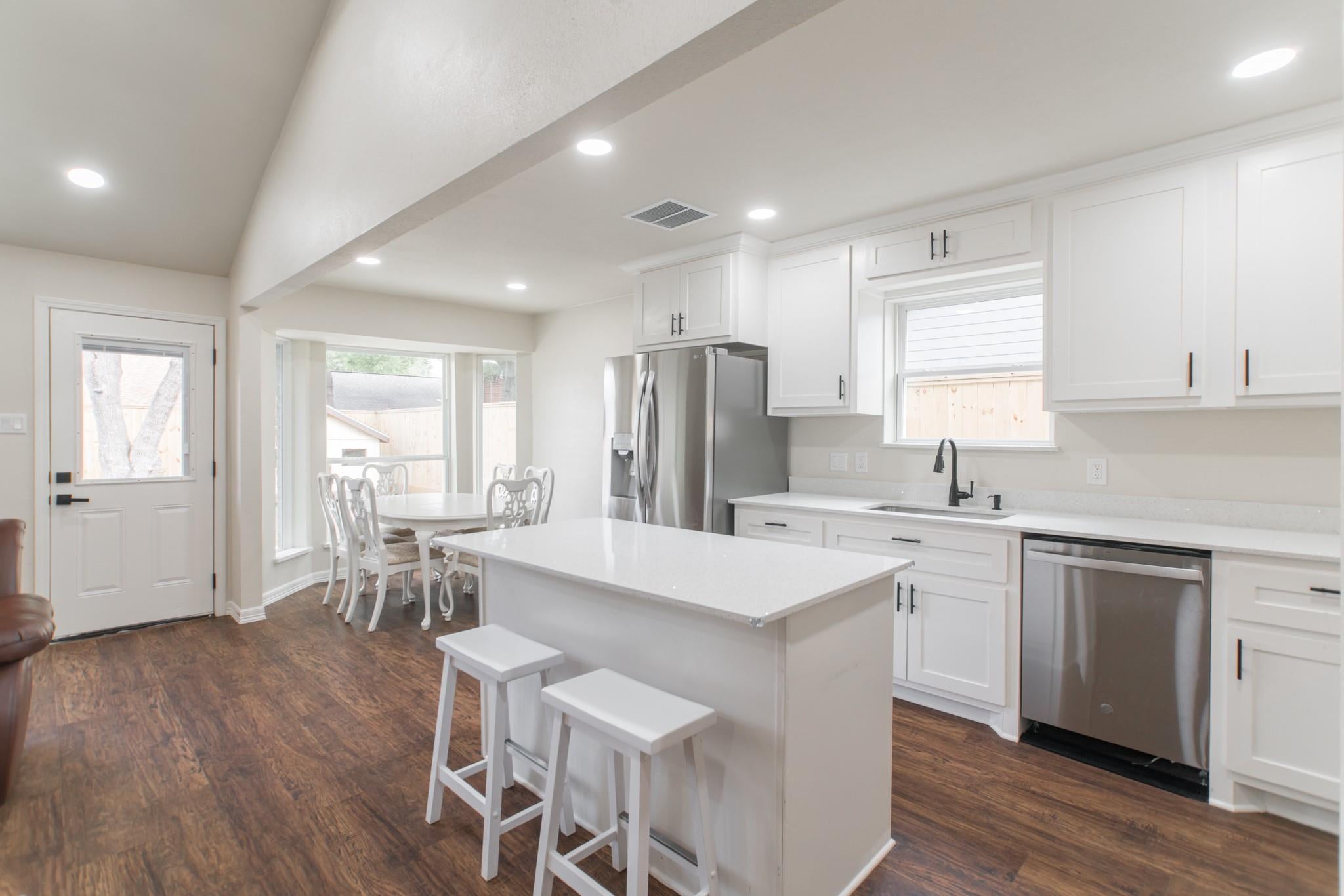 4913 Deerwood Circle