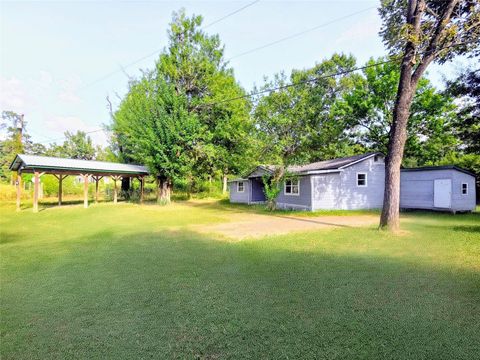 Photo of 227 Live Oak Lane, Onalaska, TX 77360 (MLS # 75047267)