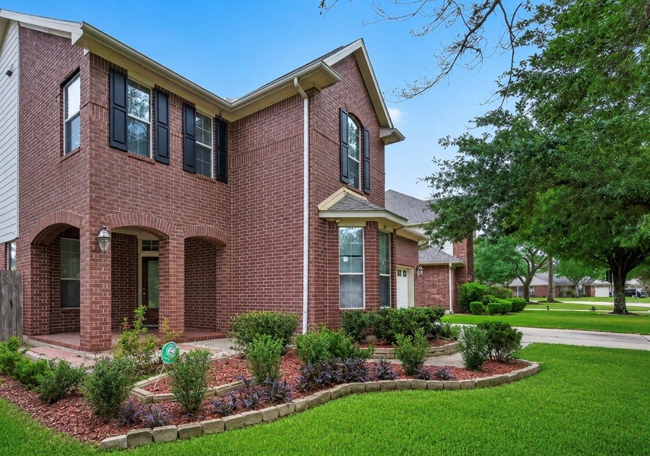 5211 Shadow Breeze Lane