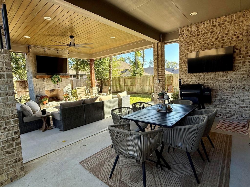 Photo of 7362 Mount Greylock Loop, Porter, TX 77365 (MLS # 52481687)