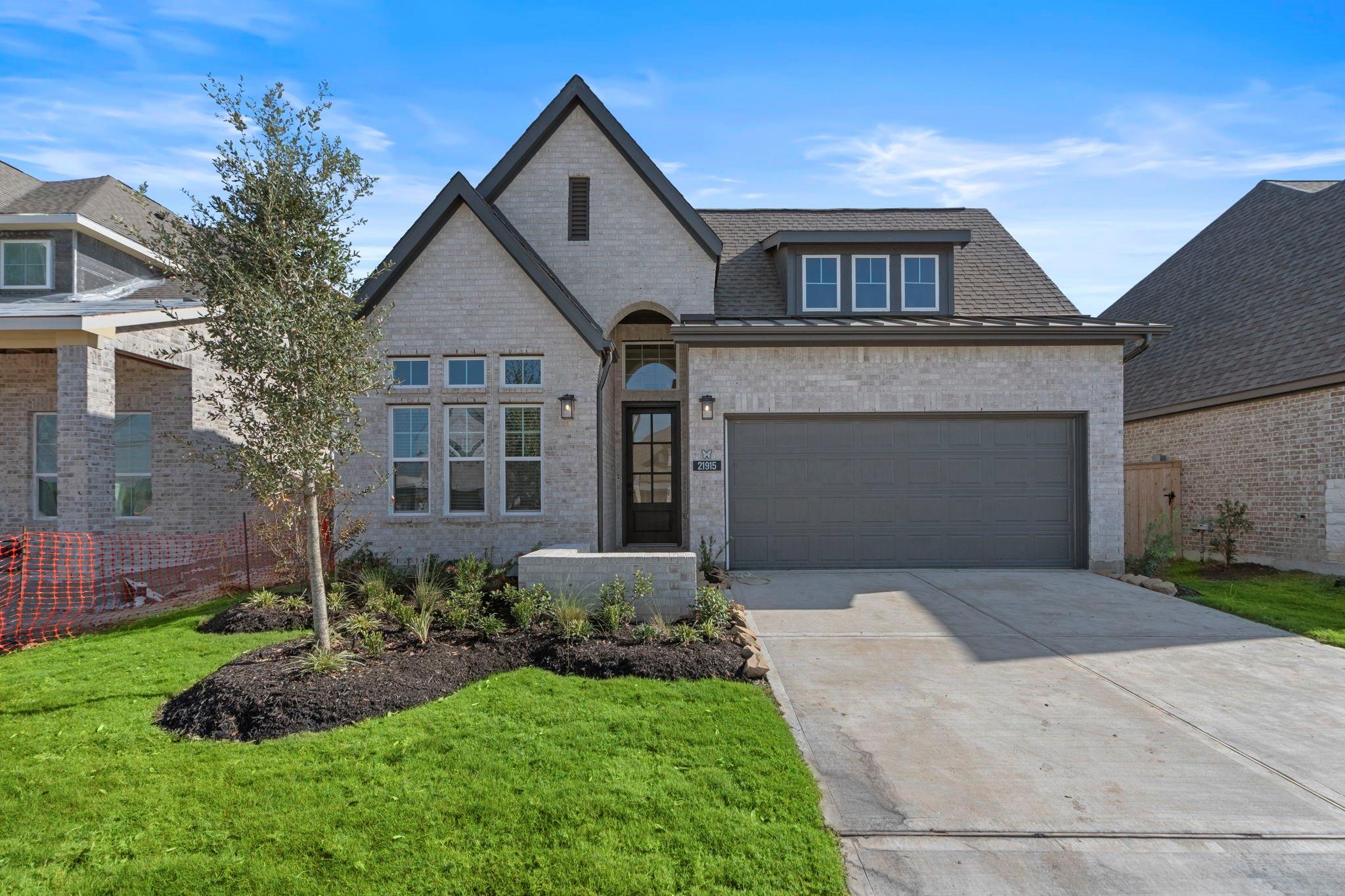 21915 Woodland Hawthorn Lane