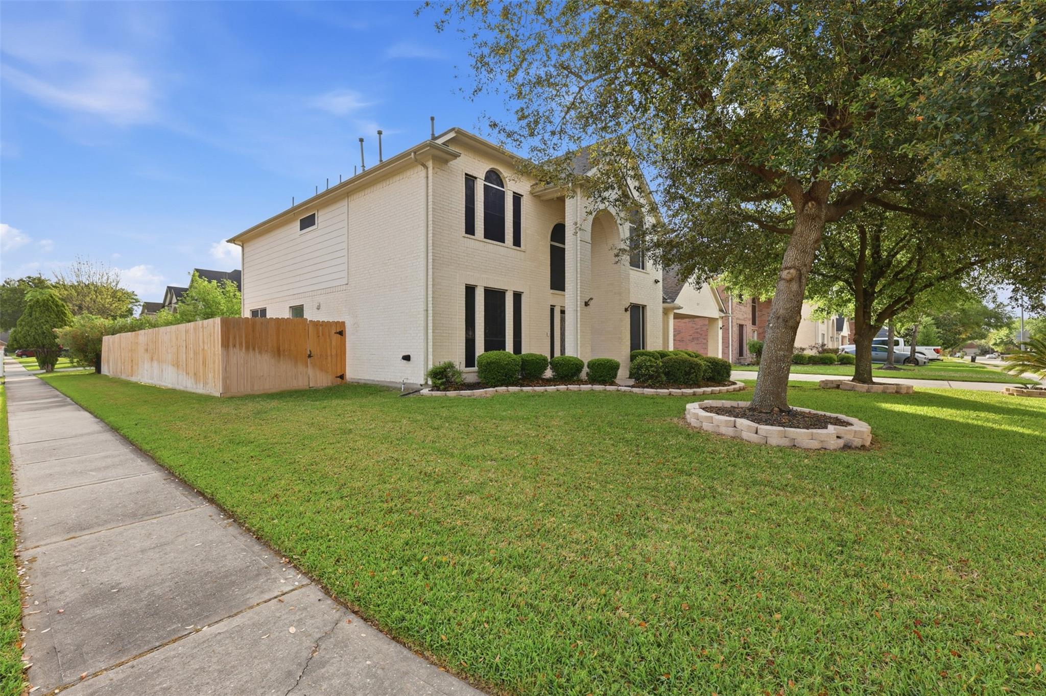 20022 Glen Lake Drive