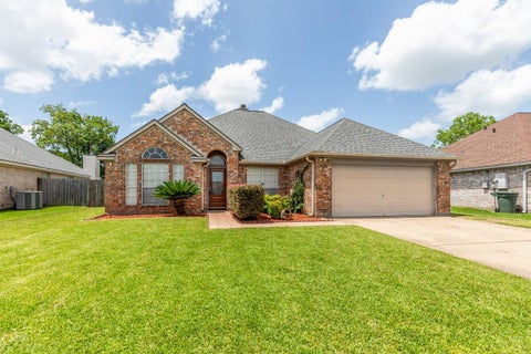 Photo of 7856 Buttercup Lane, Beaumont, TX 77713 (MLS # 41731315)
