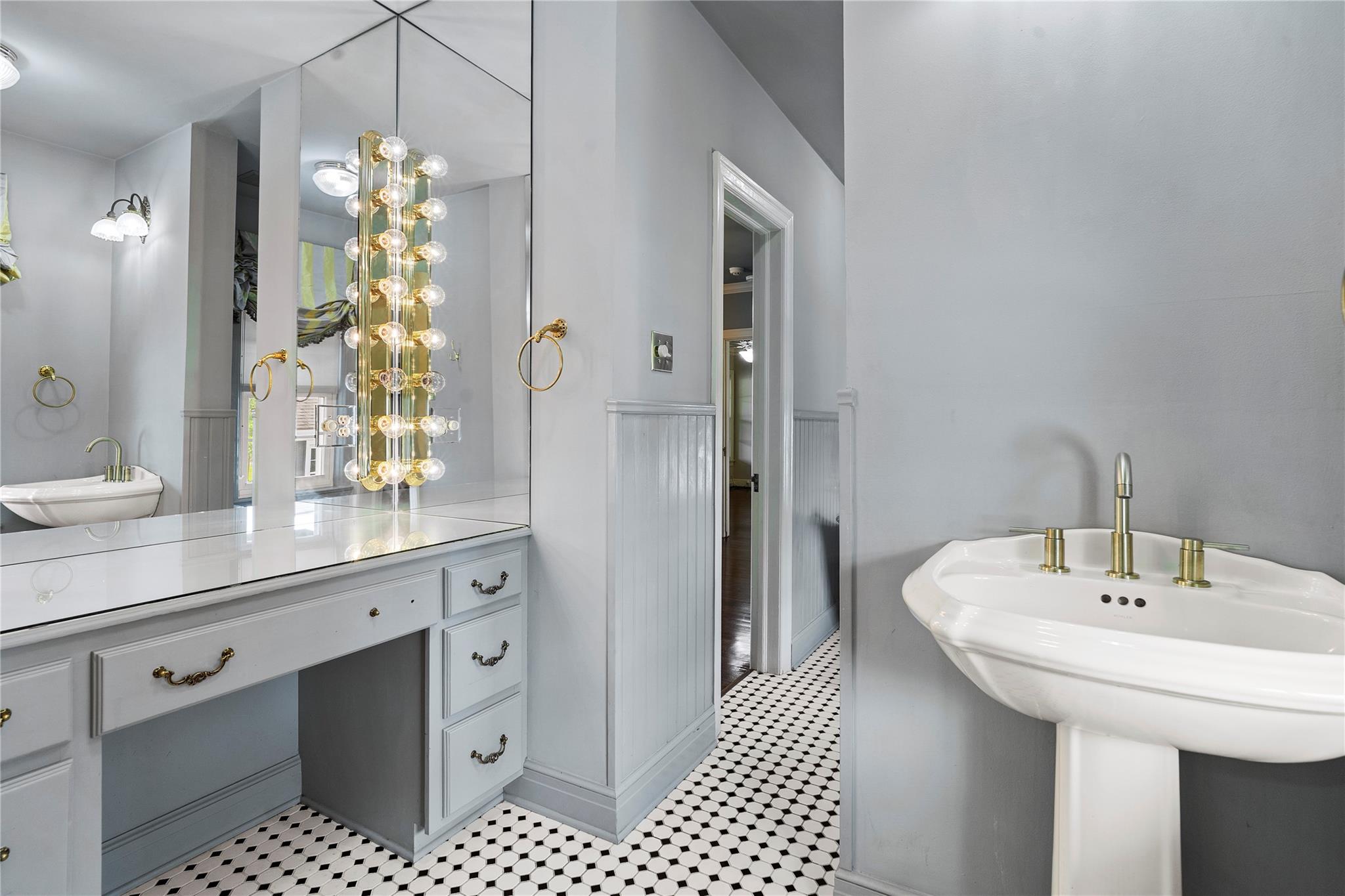 Richmond, Texas, 77469, United States, 5 Bedrooms Bedrooms, ,5 BathroomsBathrooms,Residential,Active,2034628